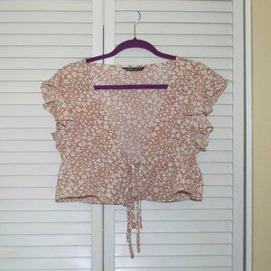 Flowy croppped top